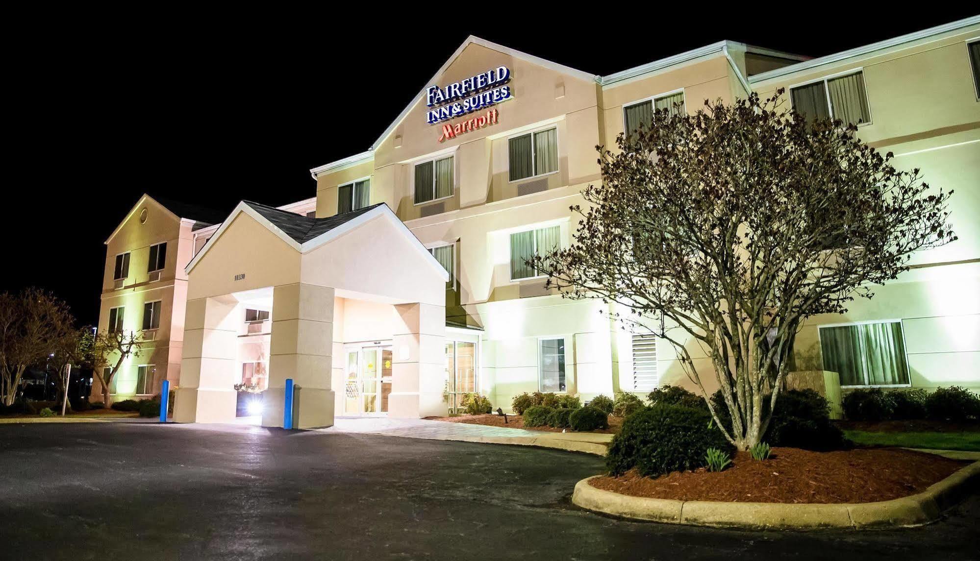 Fairfield Inn & Suites Fredericksburg Exterior photo